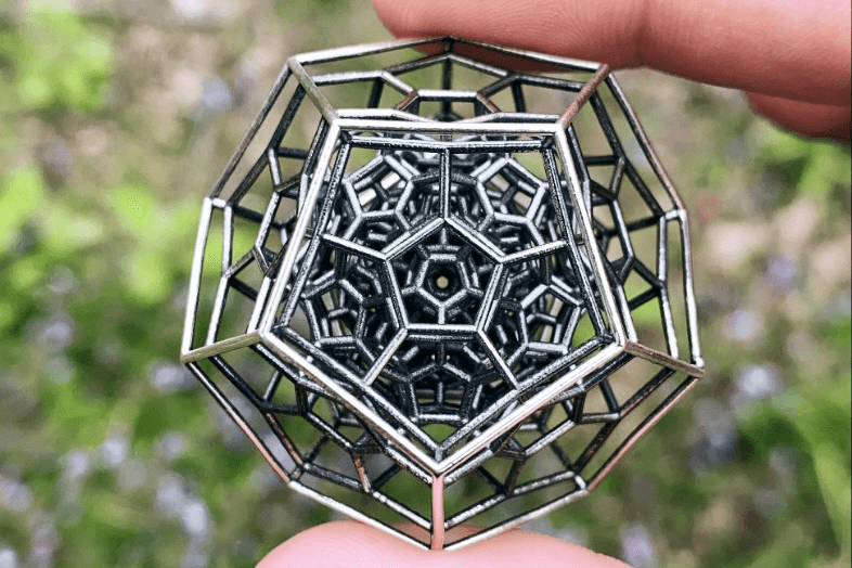 Defining 4D Art